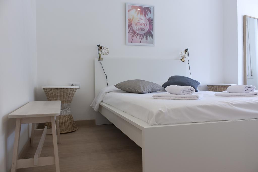Flateli Roger 6 Apartman Barcelona Kültér fotó